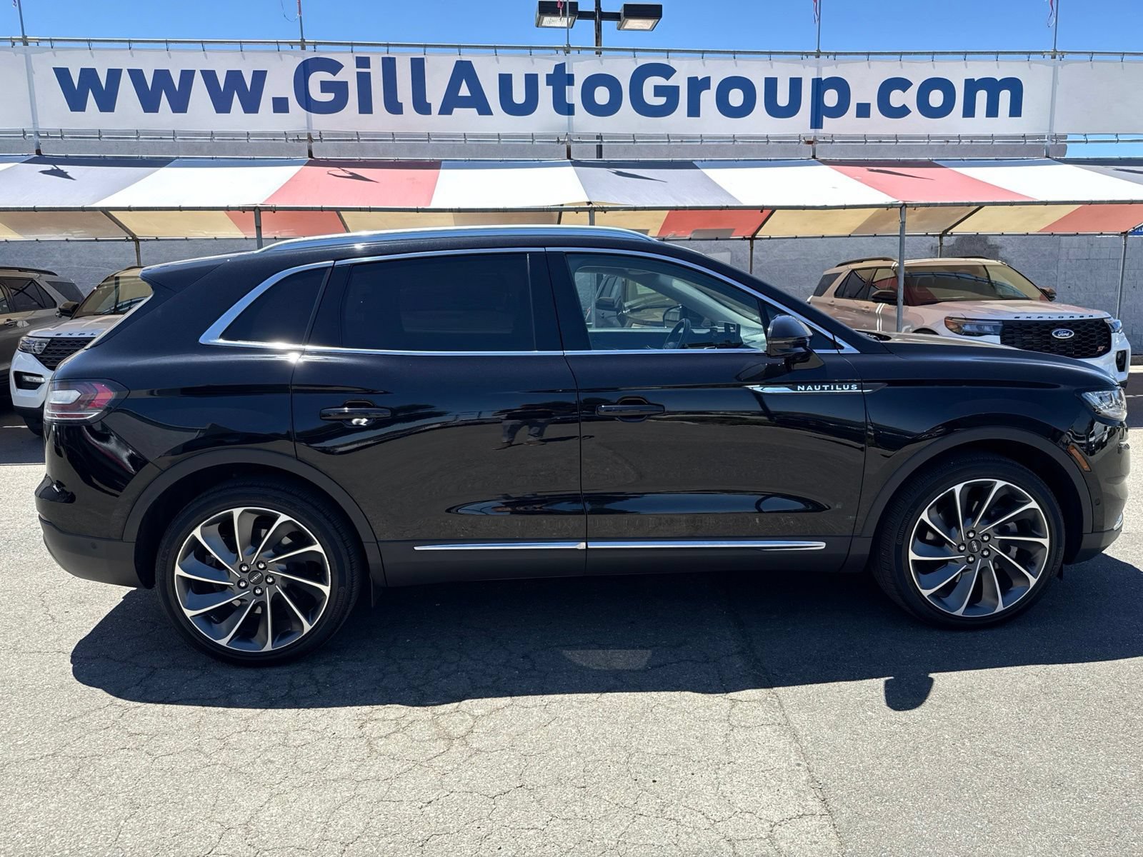 Used 2023 Lincoln Nautilus Reserve w/ Equipment Group 201A AWD/4WD image 6