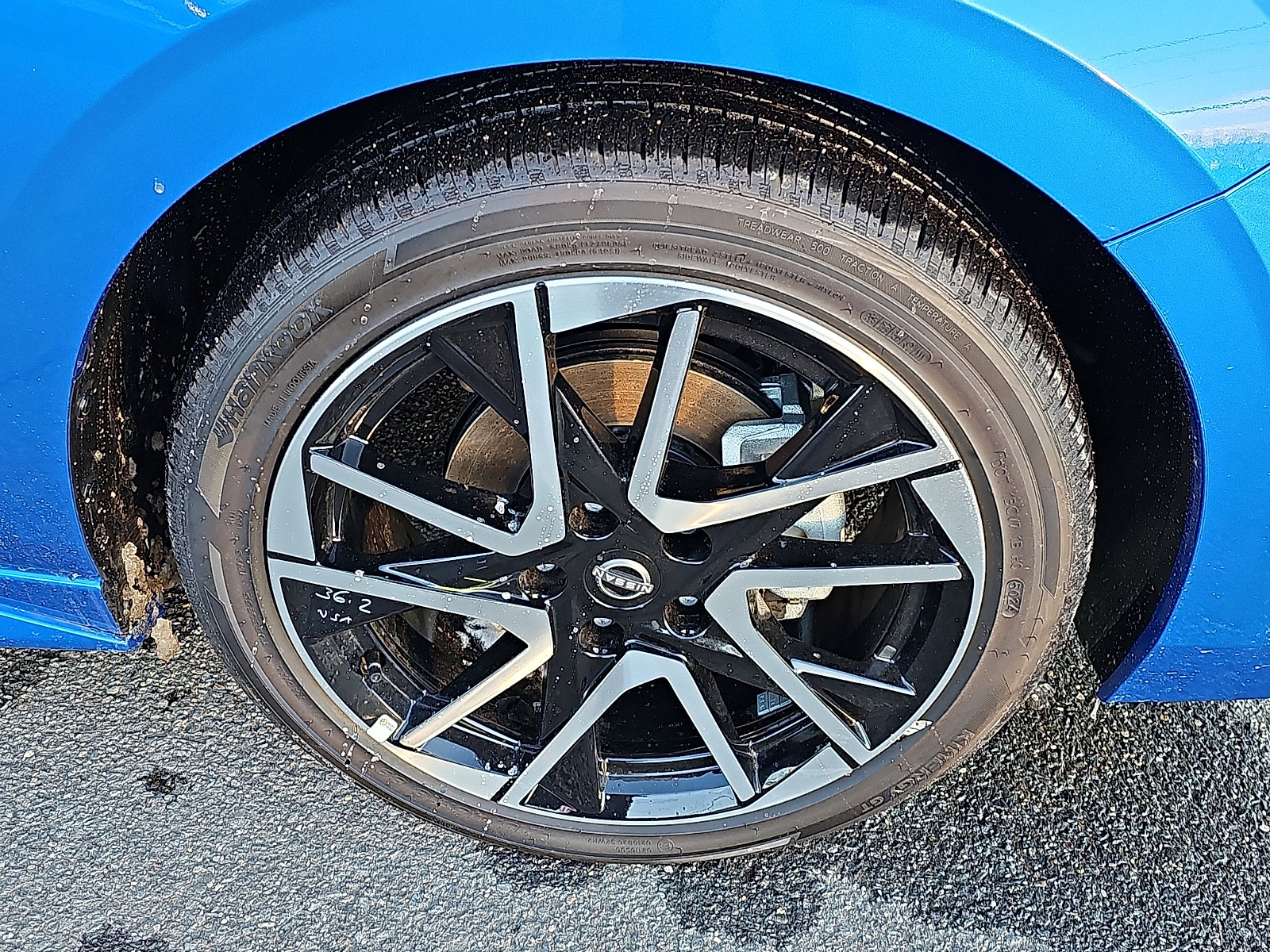 Used 2025 Nissan Sentra SR w/ SR Premium Package image 8