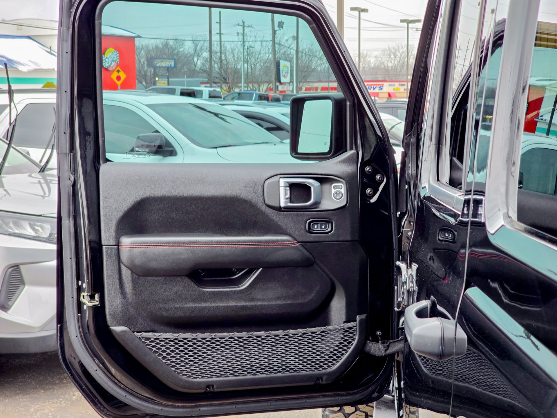 Used 2023 Jeep Wrangler Unlimited Rubicon 392 image 29