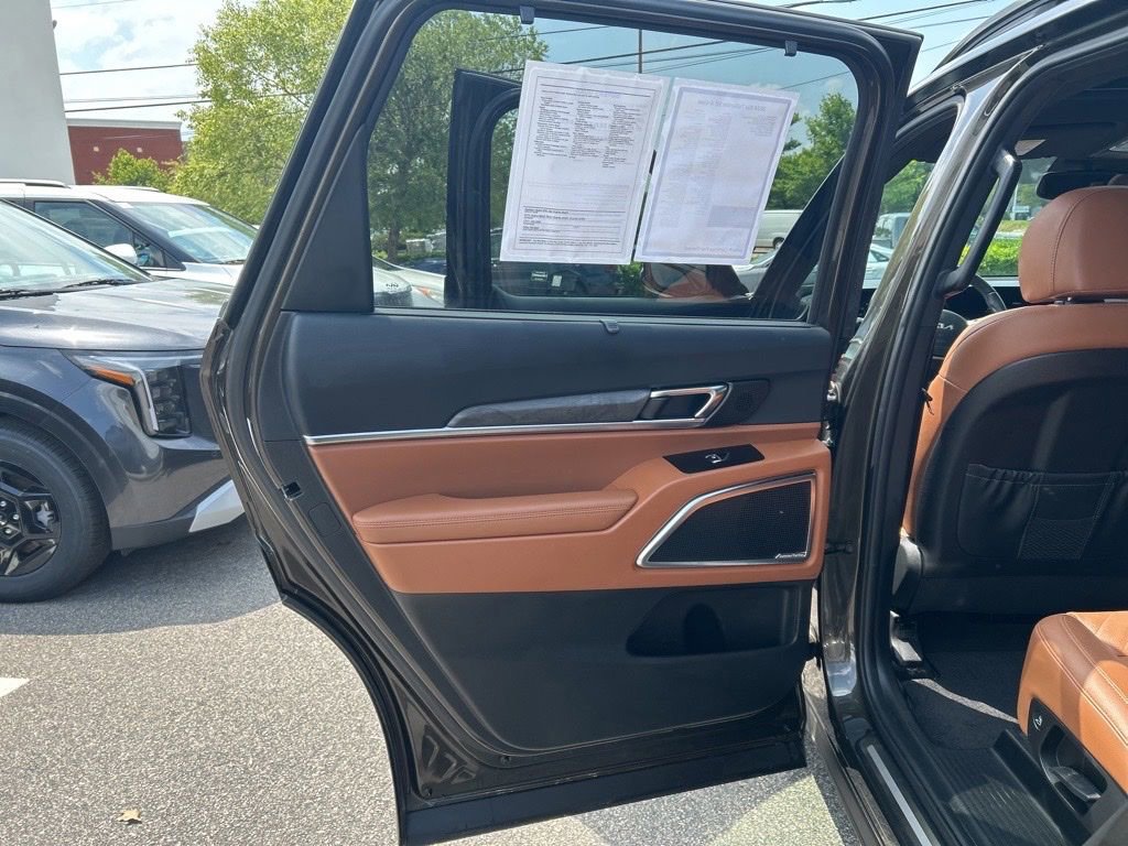 Used 2024 Kia Telluride SX X-Line AWD/4WD image 17