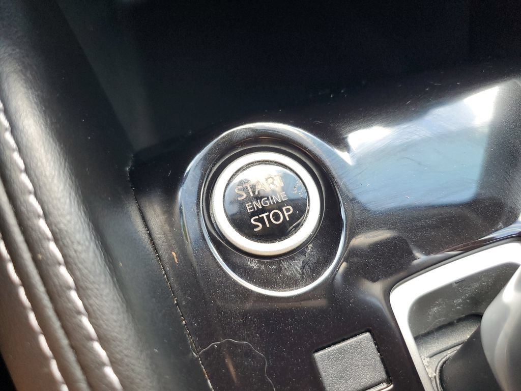 Used 2020 Nissan Kicks SV FWD image 26