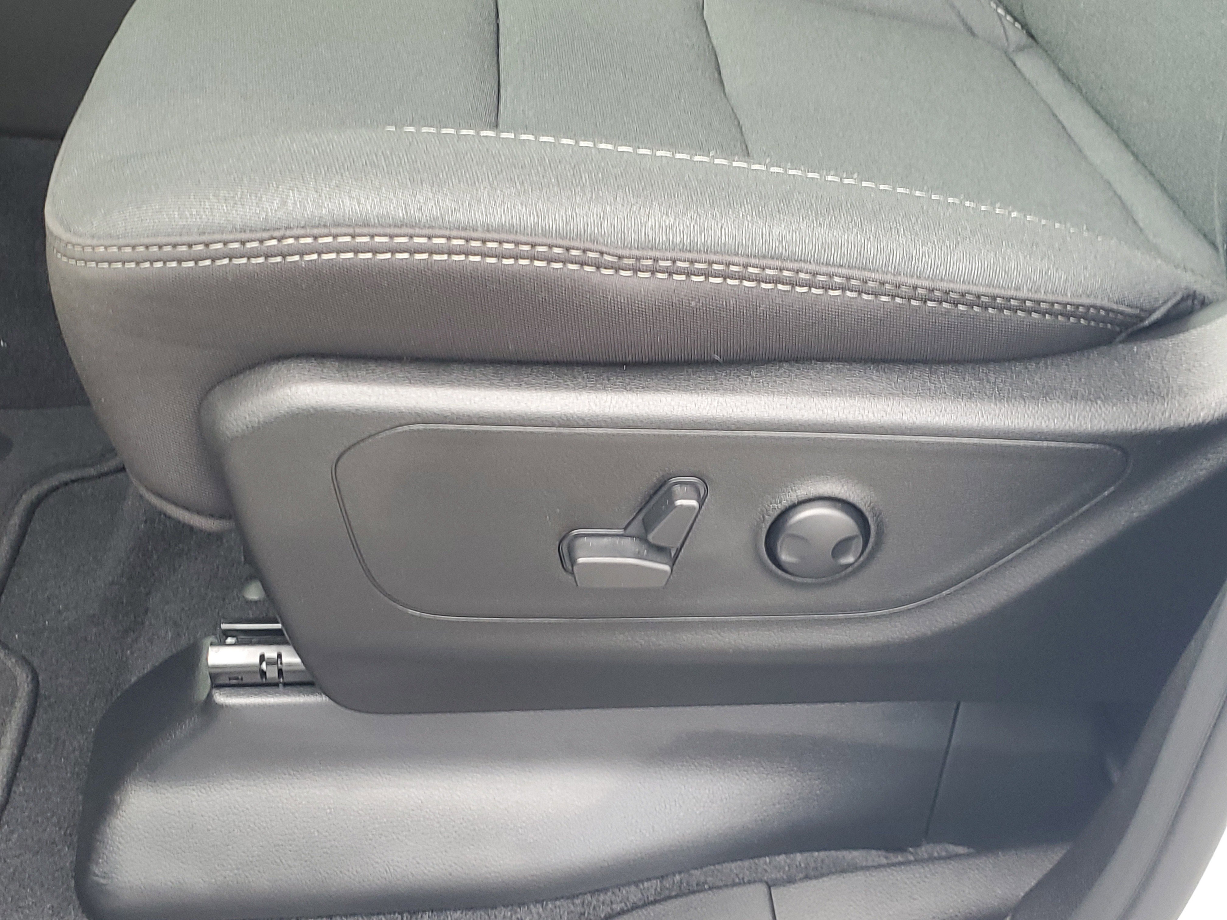Used 2025 RAM 1500 Big Horn image 17