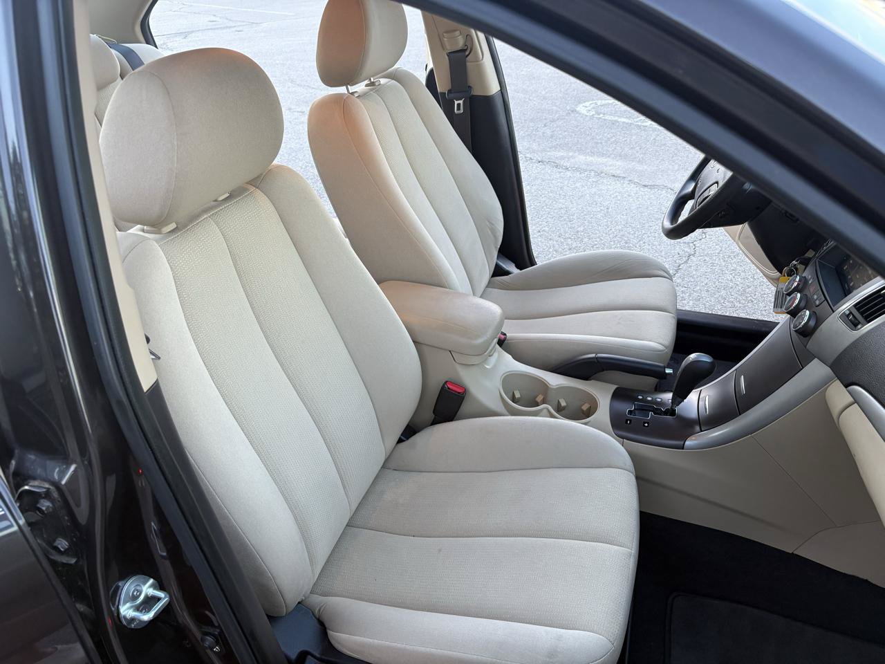 Used 2010 Hyundai Sonata GLS FWD image 23