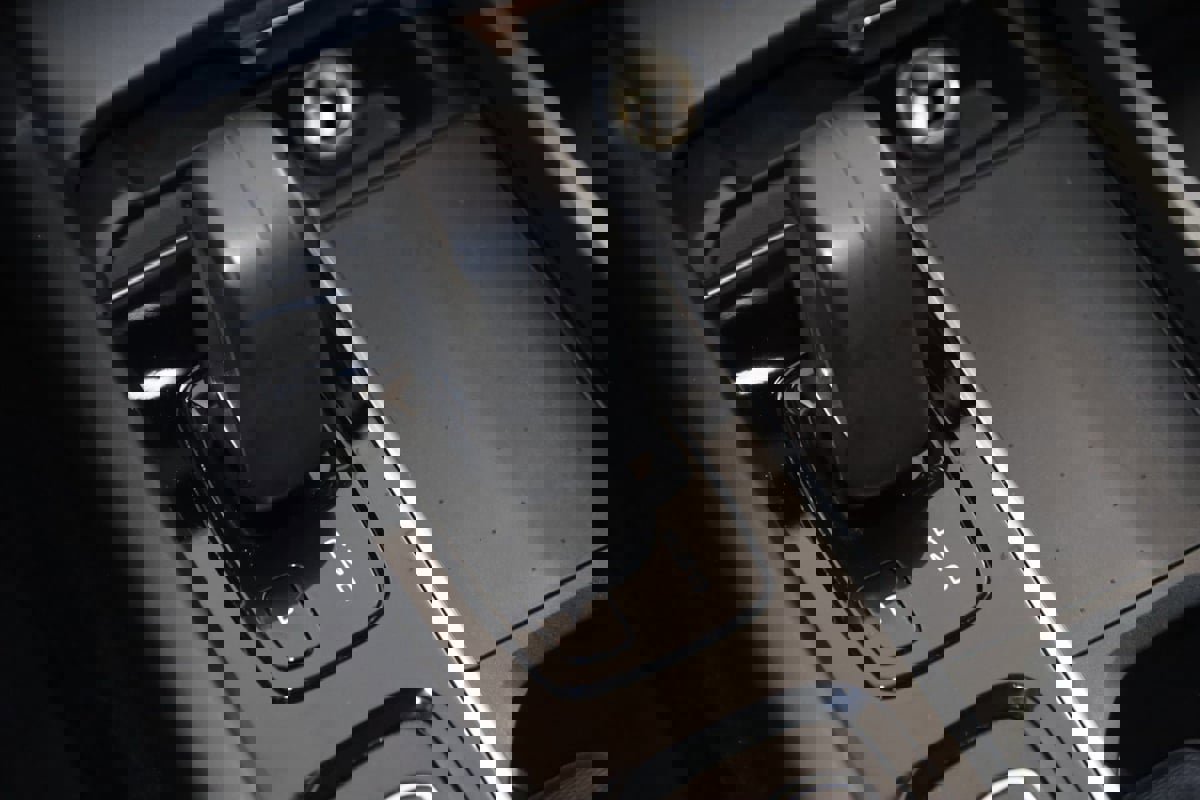 Used 2022 Volvo XC60 B5 Momentum image 7