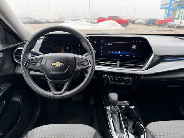 Used 2024 Chevrolet Trax LT image 25