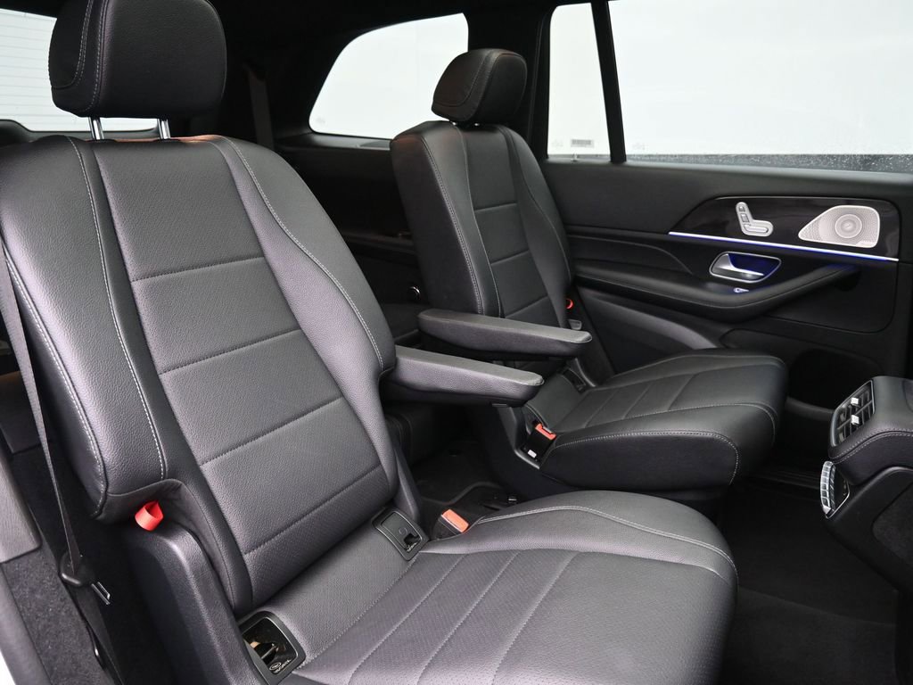 Used 2023 Mercedes-Benz GLS 450 4MATIC image 25