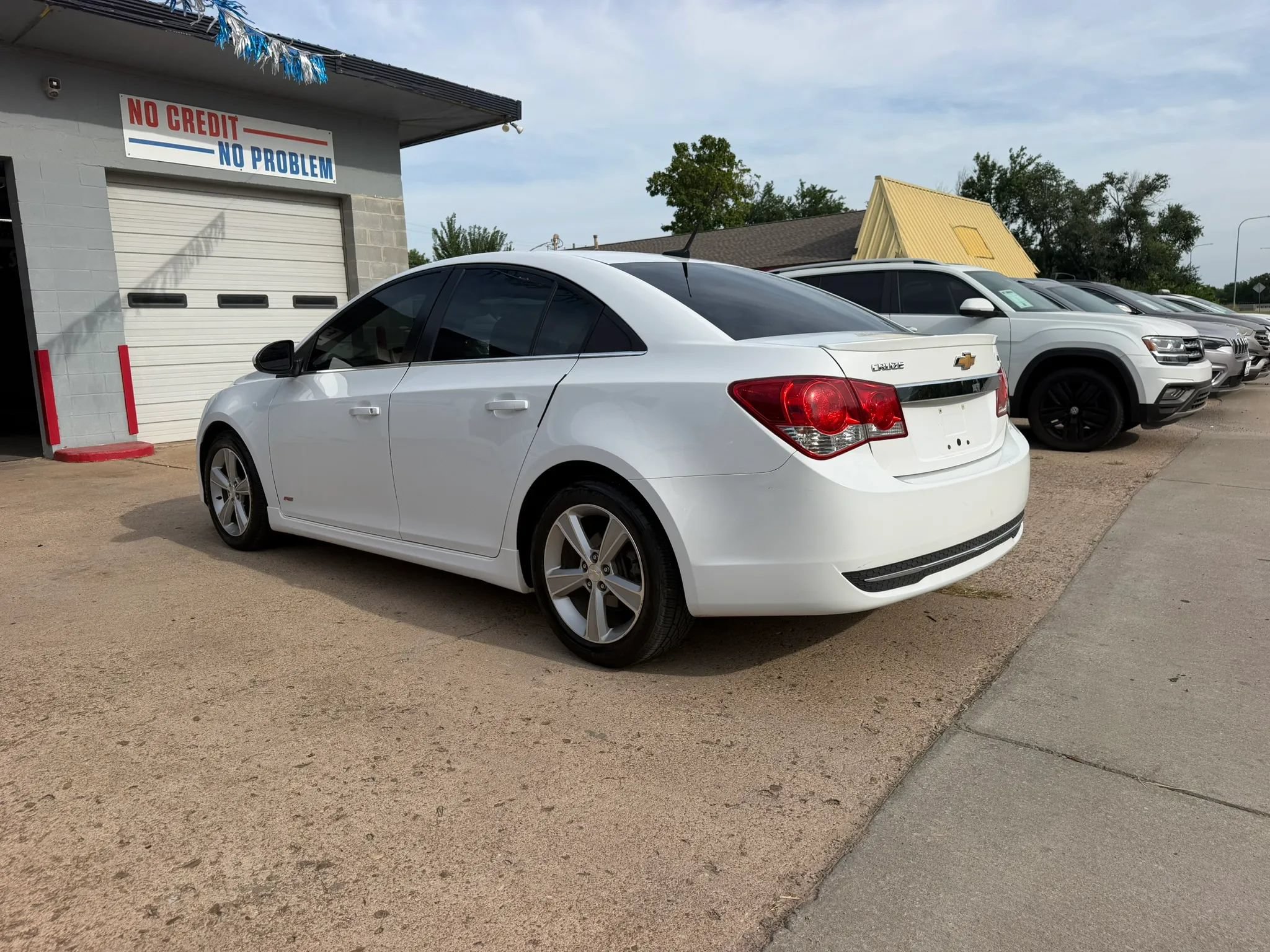 Used 2014 Chevrolet Cruze LT w/ RS Package FWD image 5