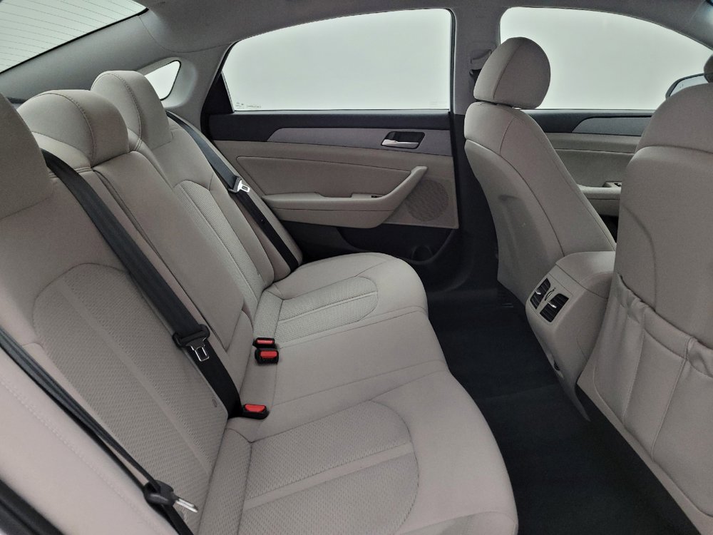 Used 2018 Hyundai Sonata SEL w/ Tech Package 04 FWD image 19