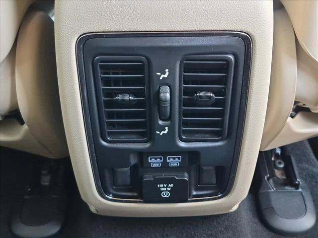 Used 2020 Jeep Grand Cherokee Limited AWD/4WD image 18
