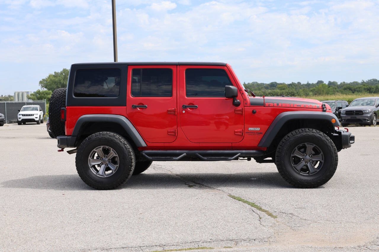 Used 2018 Jeep Wrangler Unlimited Rubicon AWD/4WD image 7