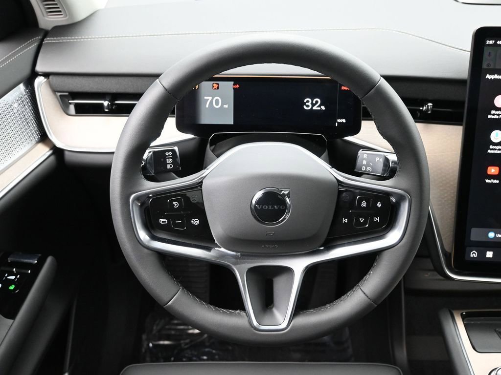 New 2025 Volvo EX90 Ultra image 17