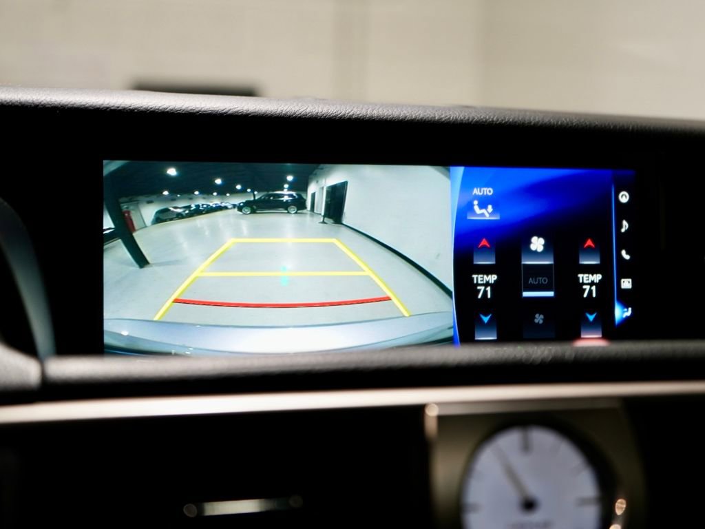 Used 2018 Lexus IS 300 300 w/ Comfort Package image 5