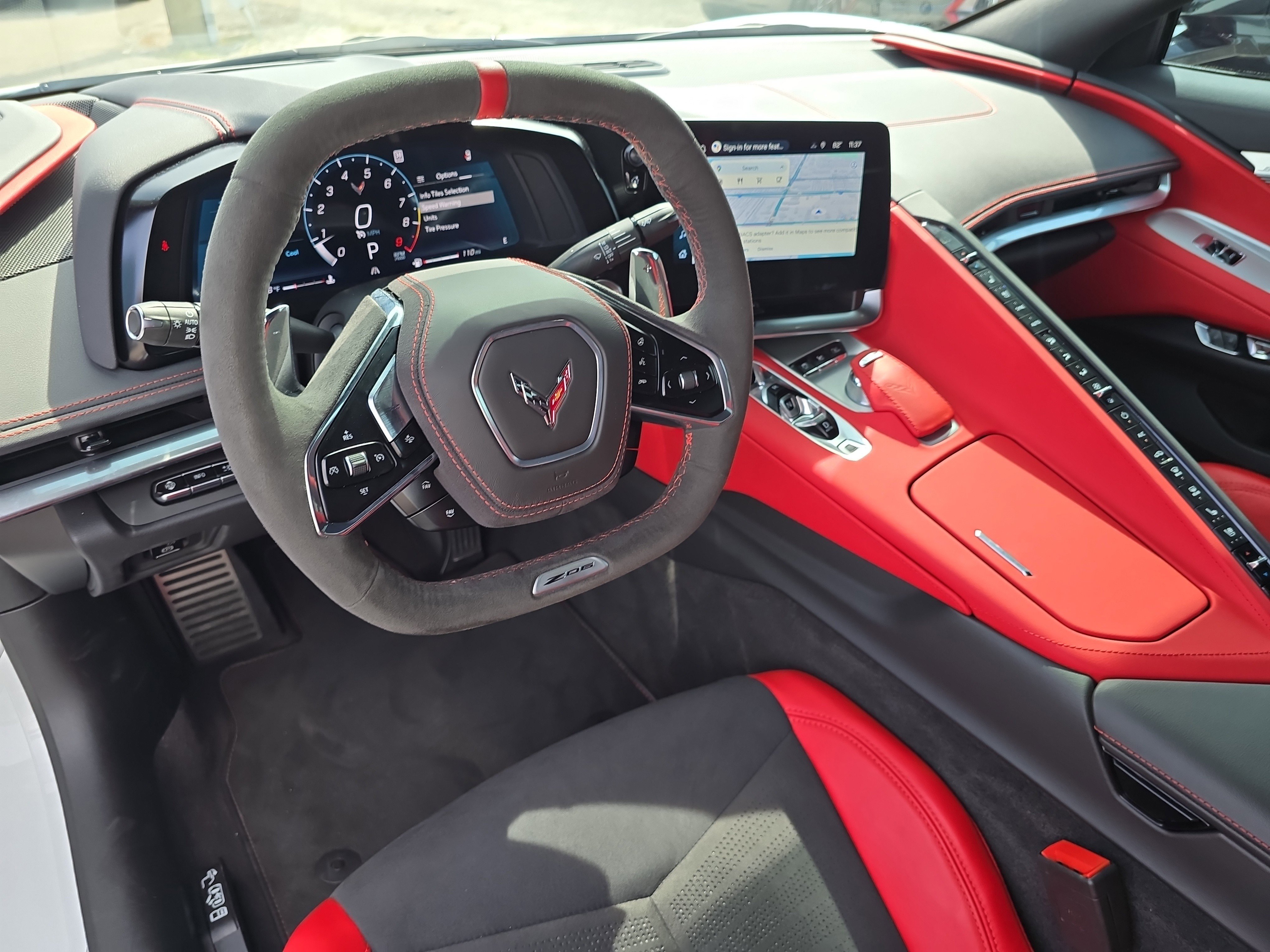 Used 2025 Chevrolet Corvette Z06 image 11