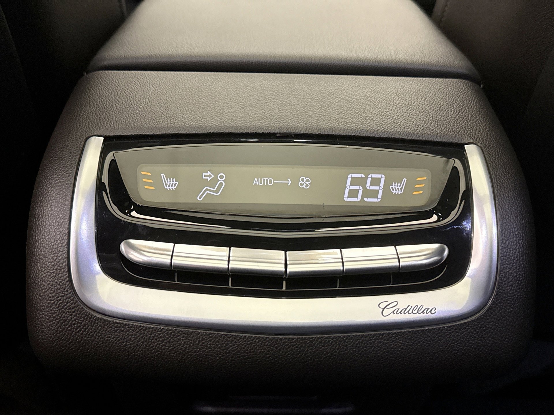 Used 2023 Cadillac XT6 Sport image 22