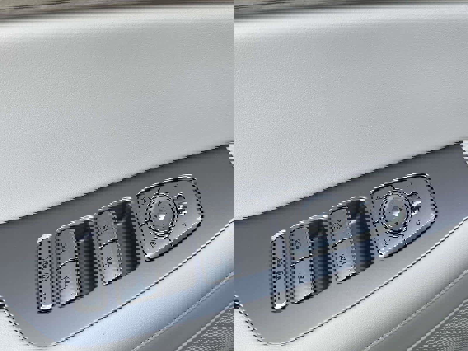 Used 2022 Hyundai Palisade SEL w/ 8P Bench Seat Package image 13