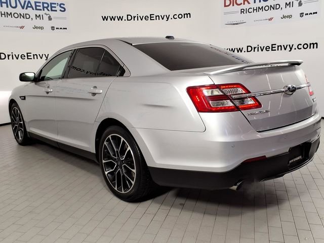 Used 2018 Ford Taurus SHO image 6