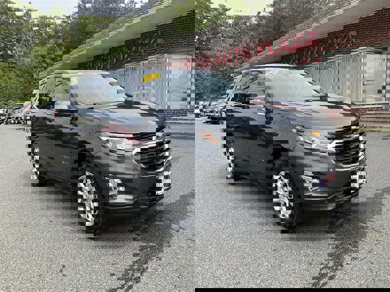 Used 2018 Chevrolet Equinox LT image 3