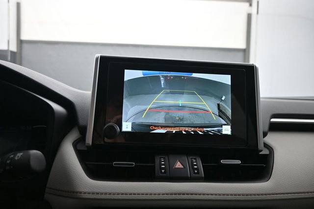 Used 2025 Toyota RAV4 XLE Premium FWD image 20