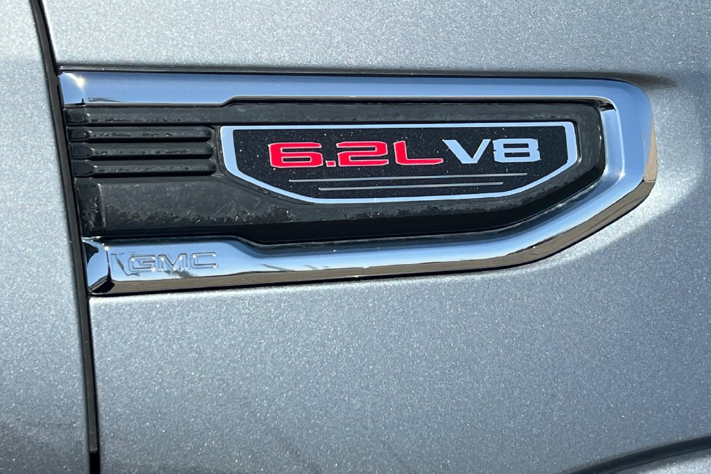Used 2021 GMC Sierra 1500 SLT w/ SLT Premium Plus Package AWD/4WD image 30