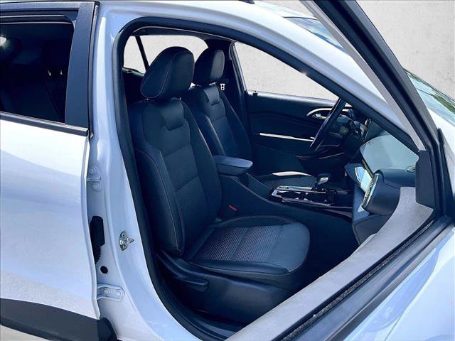 Used 2025 Chevrolet Trax LT w/ Driver Confidence Package FWD image 9