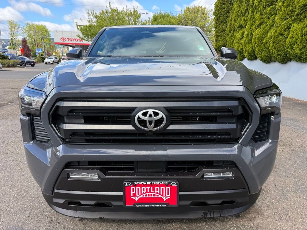 Used 2025 Toyota Tacoma SR5 AWD/4WD image 3