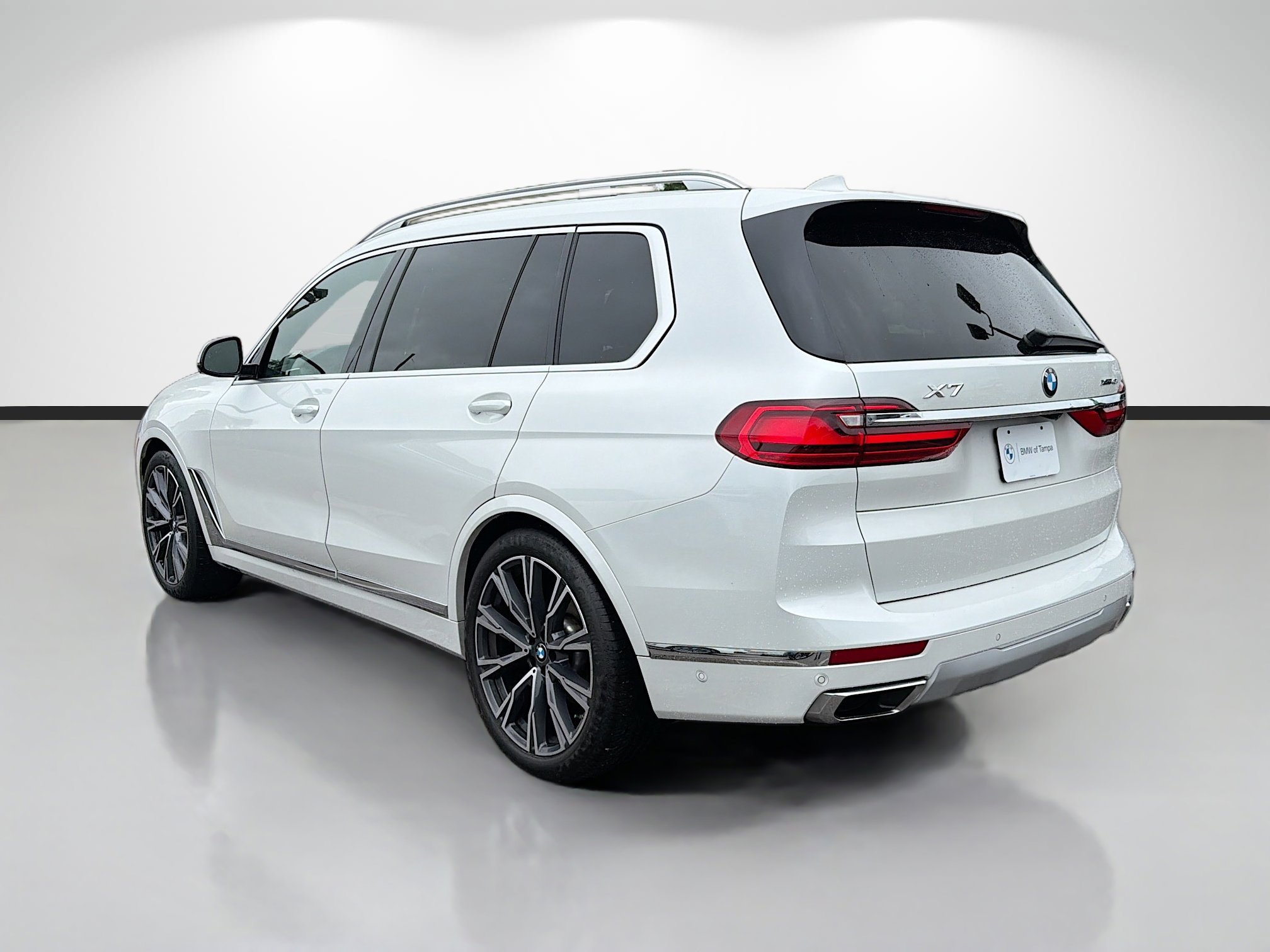 Used 2022 BMW X7 xDrive40i w/ Executive Package image 5