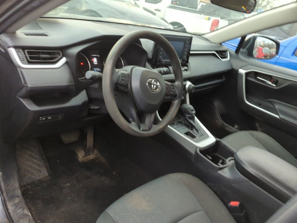Used 2022 Toyota RAV4 XLE image 7