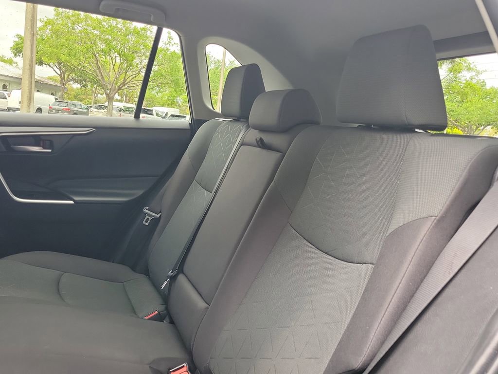 Used 2024 Toyota RAV4 AWD Hybrid image 17