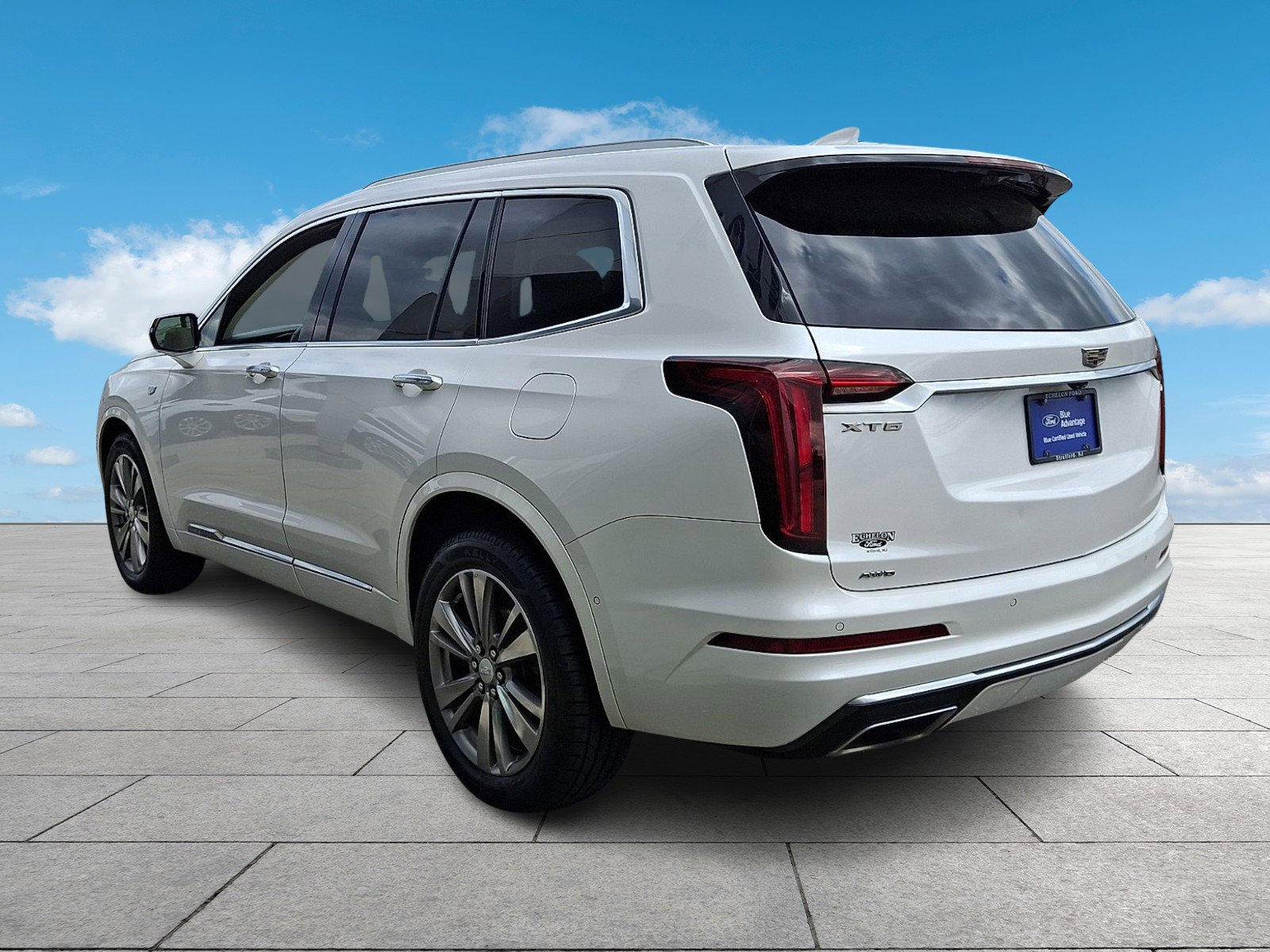 Used 2021 Cadillac XT6 Premium Luxury AWD/4WD image 4