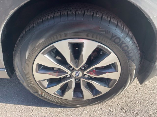 Used 2025 Subaru Outback Touring AWD/4WD image 18