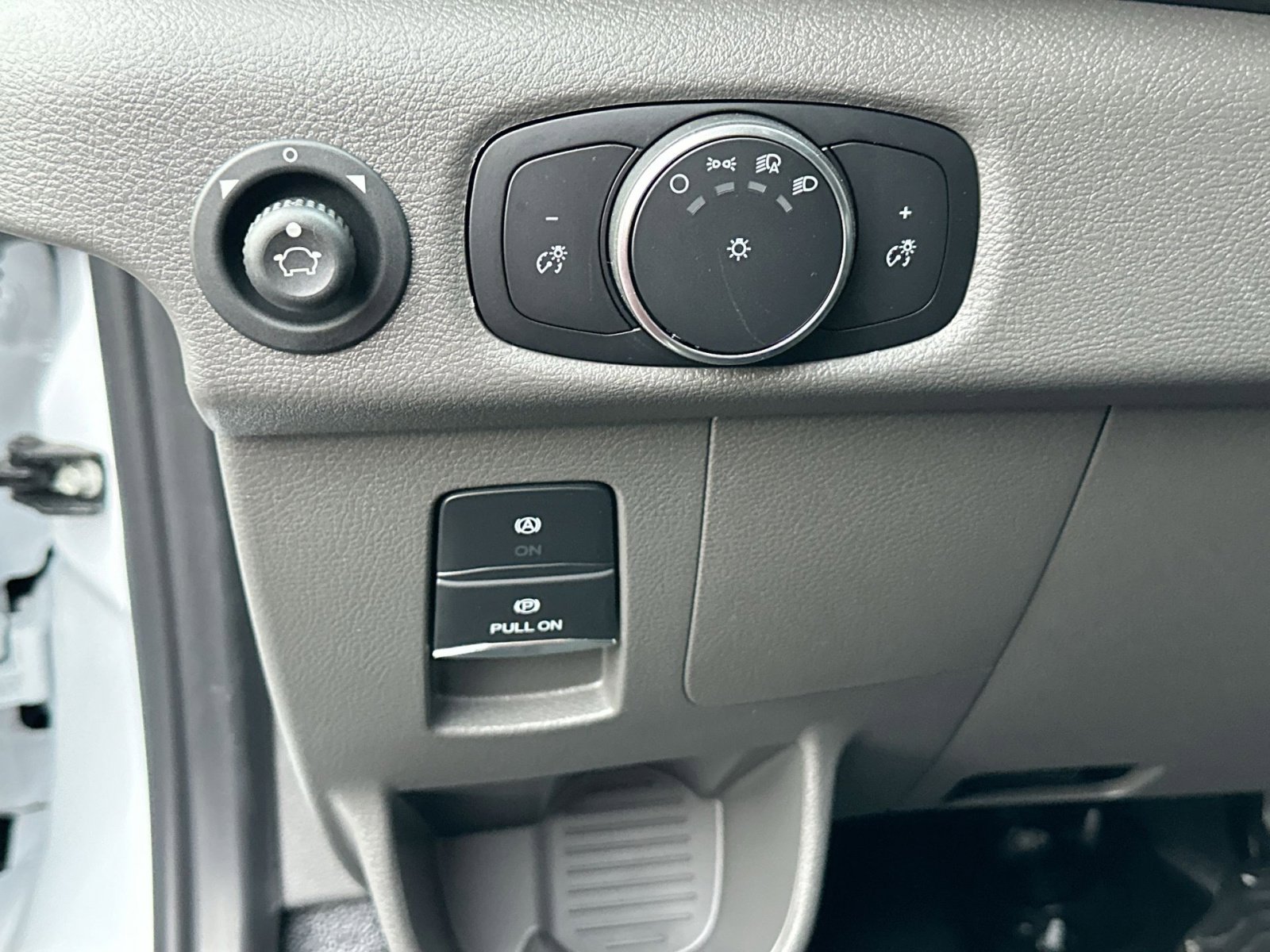 New 2026 Ford Transit 350 148 Low Roof w/ Load Area Protection Package image 17