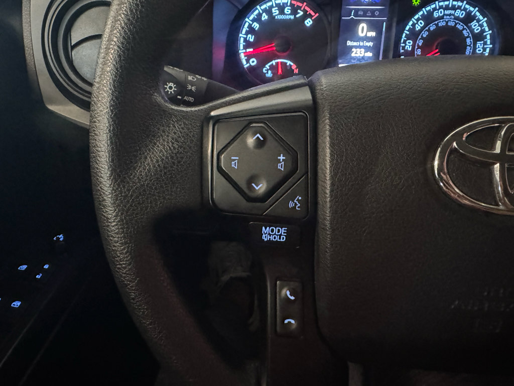 Used 2021 Toyota Tacoma SR AWD/4WD image 21