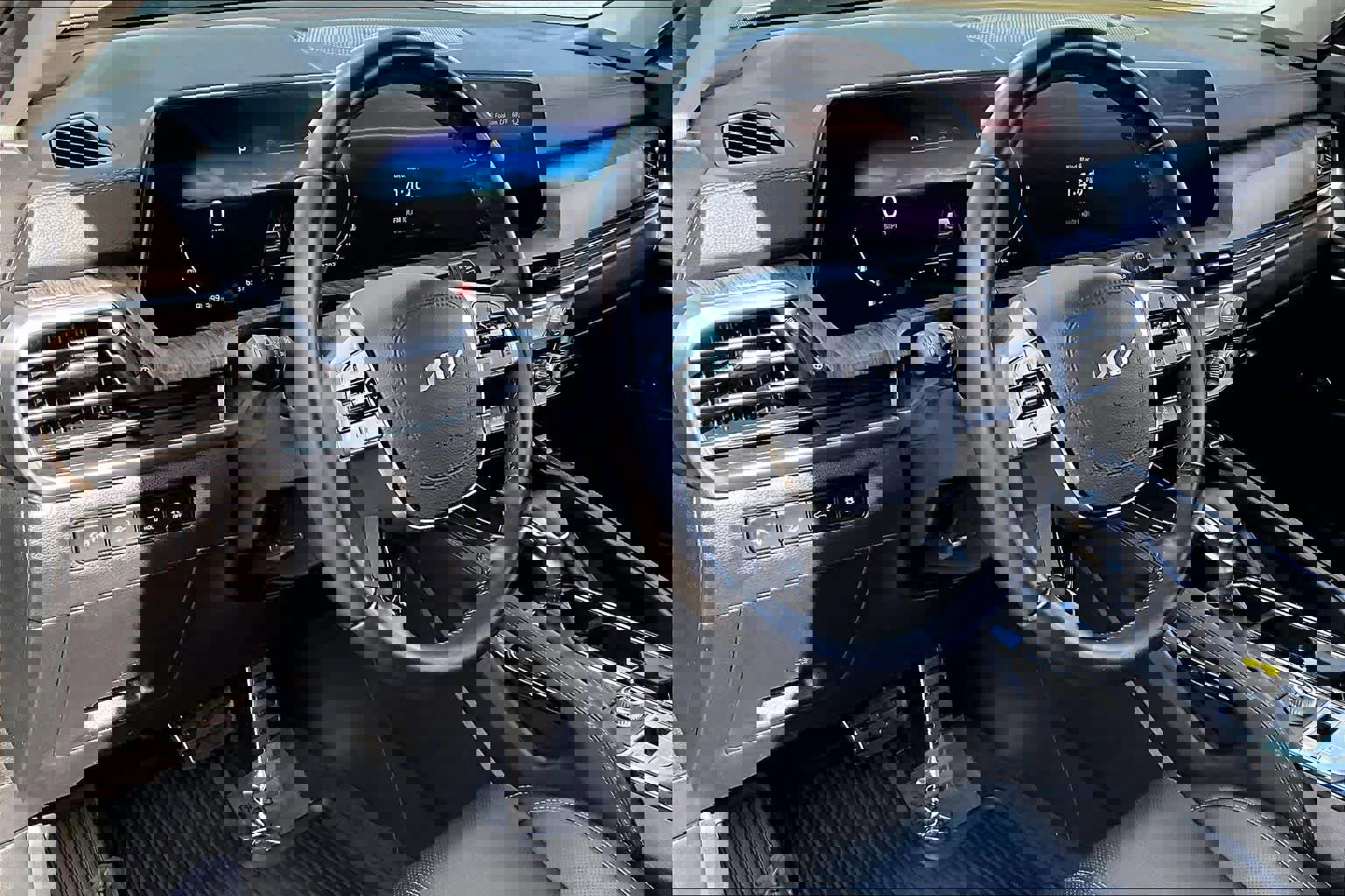 Used 2023 Kia Telluride SX image 17