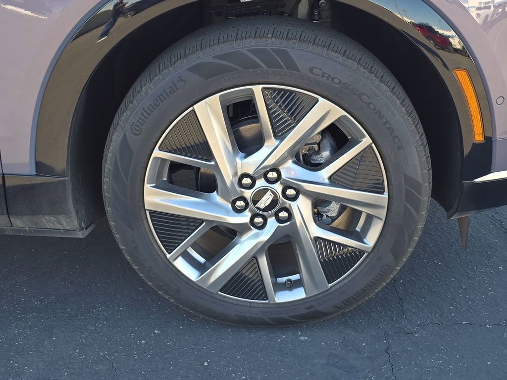 New 2026 Cadillac Optiq Luxury 1 RWD image 42