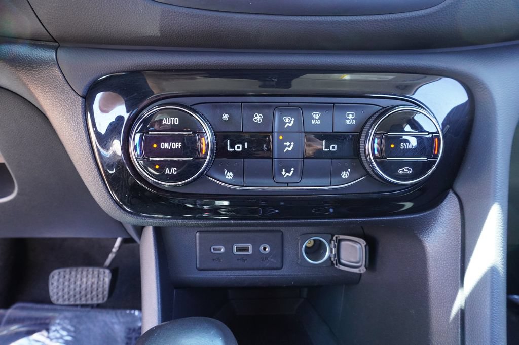 Certified 2023 Buick Encore GX Select FWD image 19