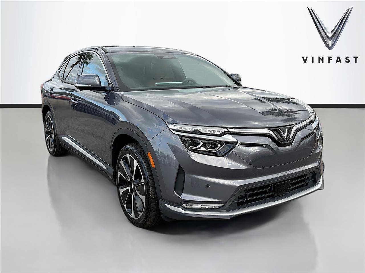 New 2025 VinFast VF 8 Plus