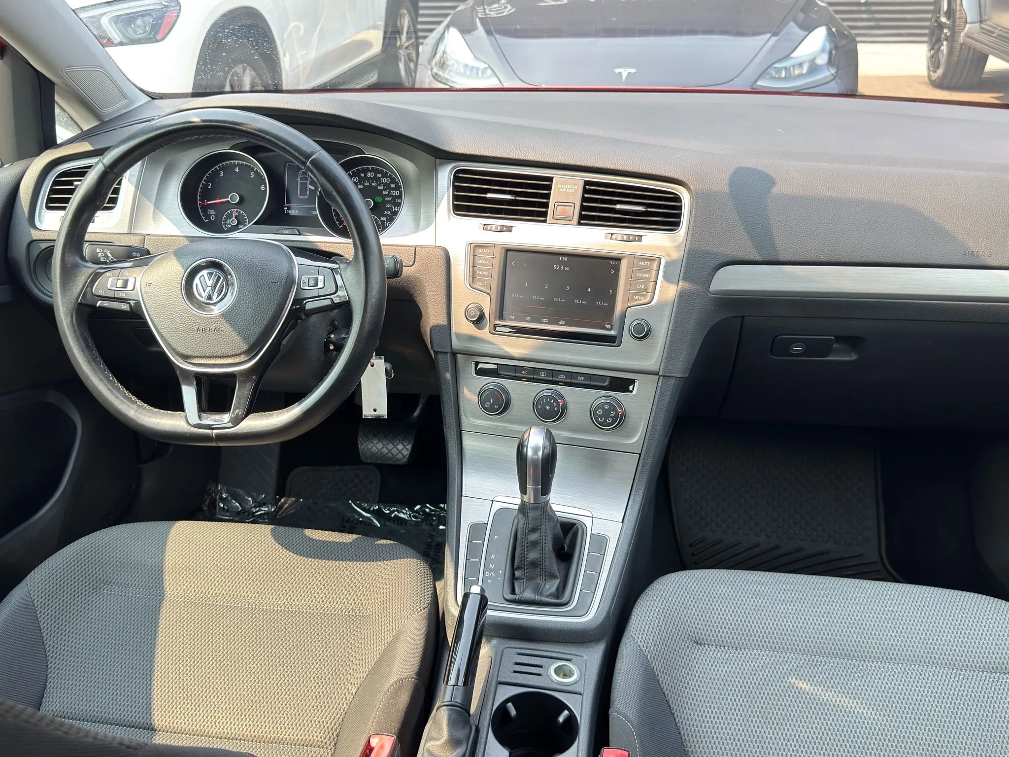 Used 2016 Volkswagen Golf S image 17