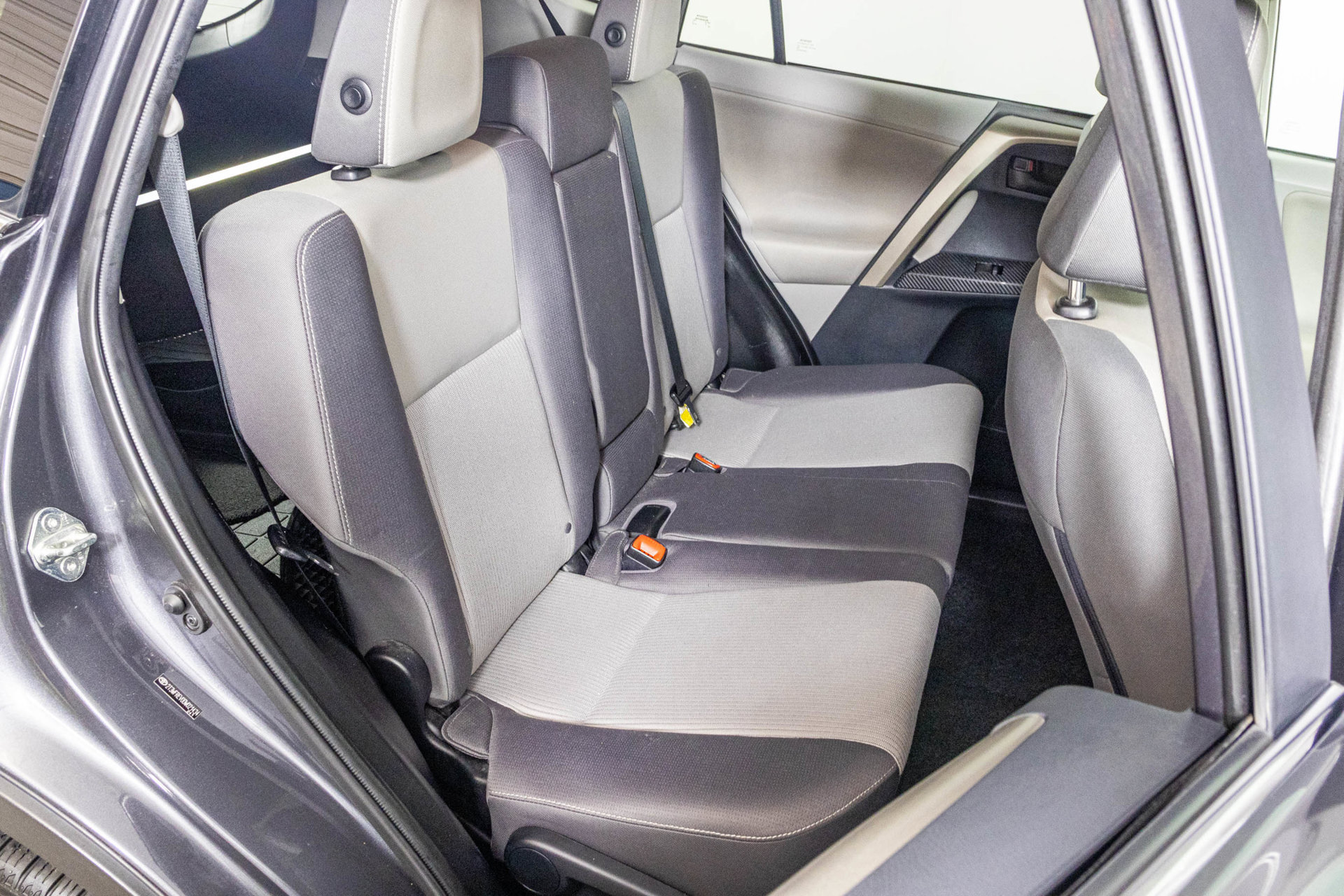 Used 2013 Toyota RAV4 XLE FWD image 41