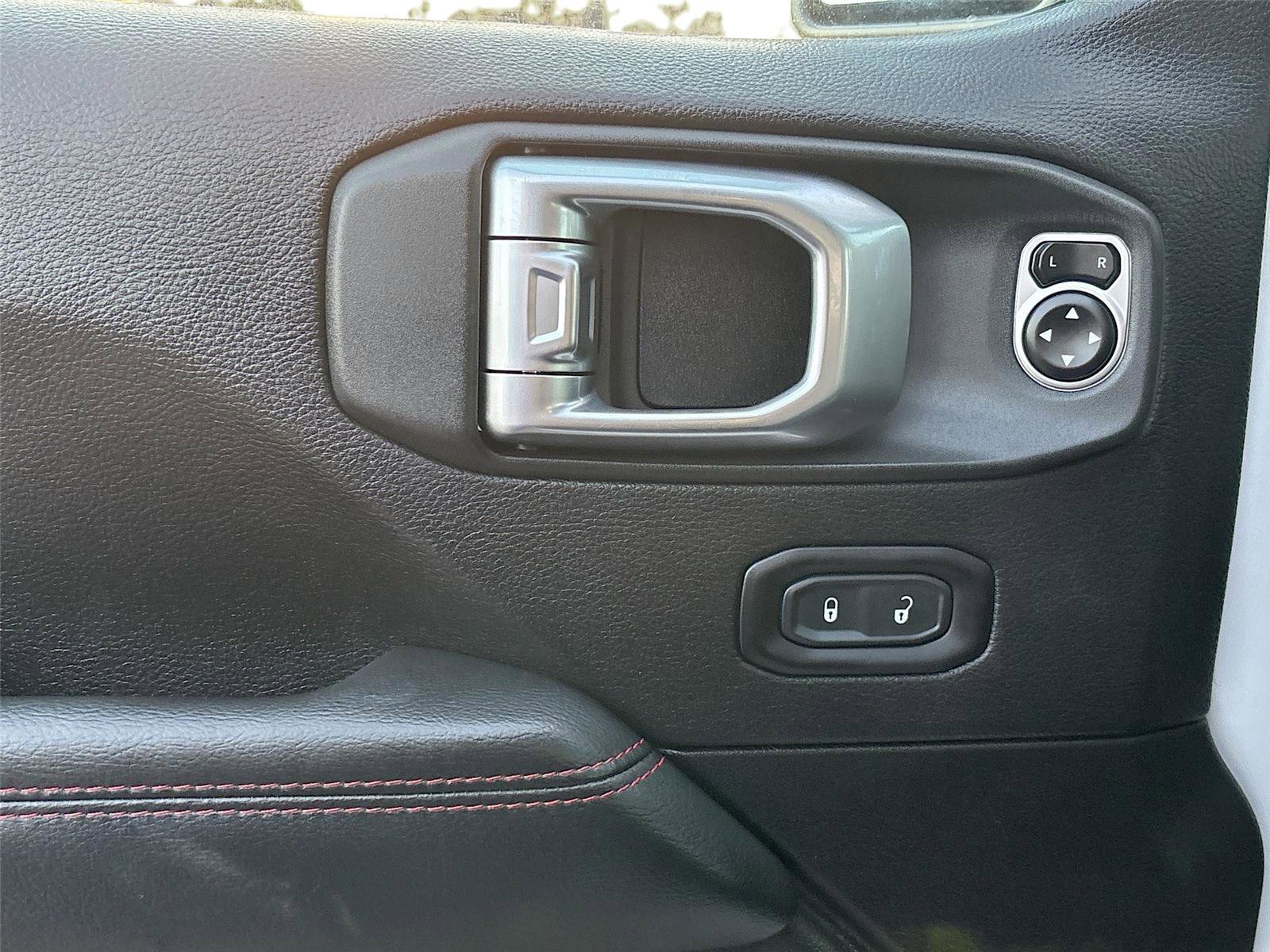 Used 2019 Jeep Wrangler Rubicon image 18