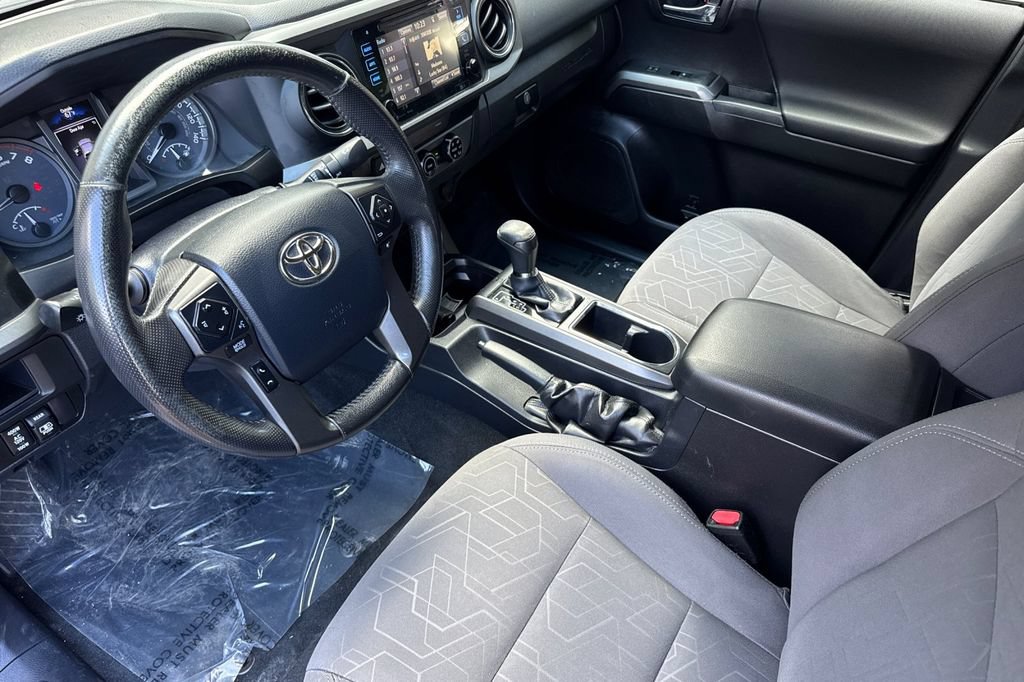 Certified 2017 Toyota Tacoma TRD Sport w/ Tow Package RWD image 9