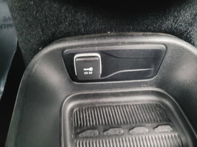 Used 2024 Chrysler Pacifica Touring image 26