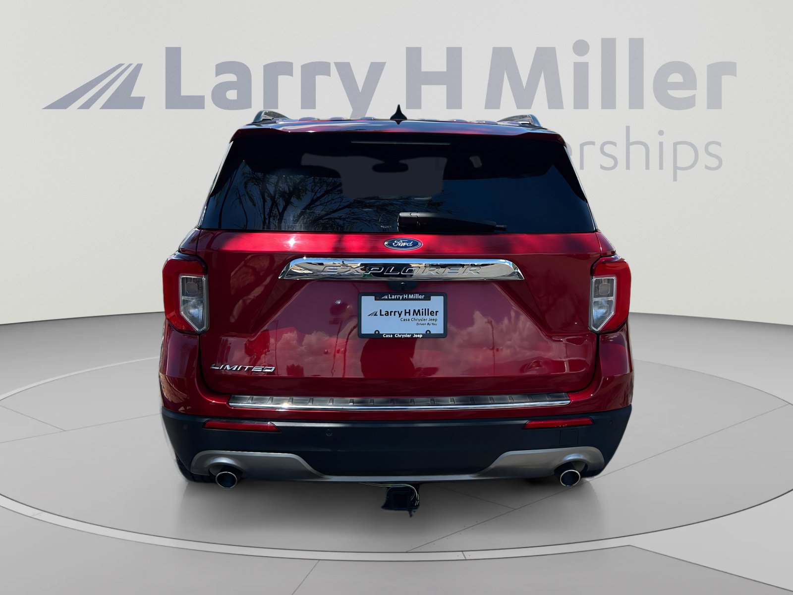 Used 2021 Ford Explorer Limited w/ Equipment Group 301A RWD image 4