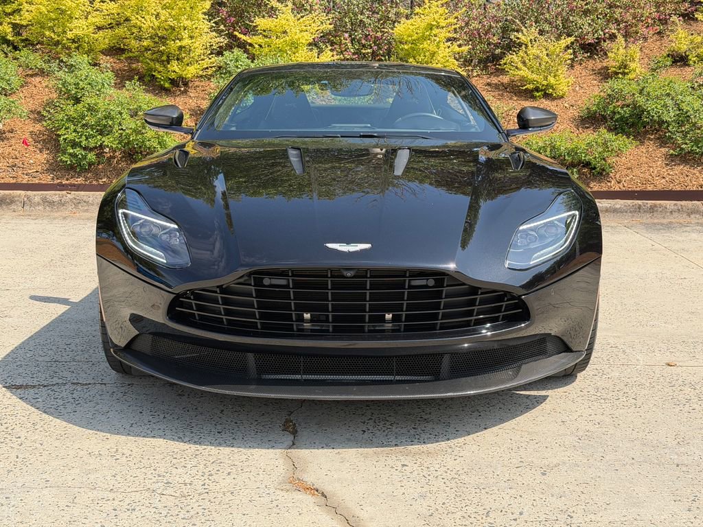 Used 2019 Aston Martin DB11 AMR image 7