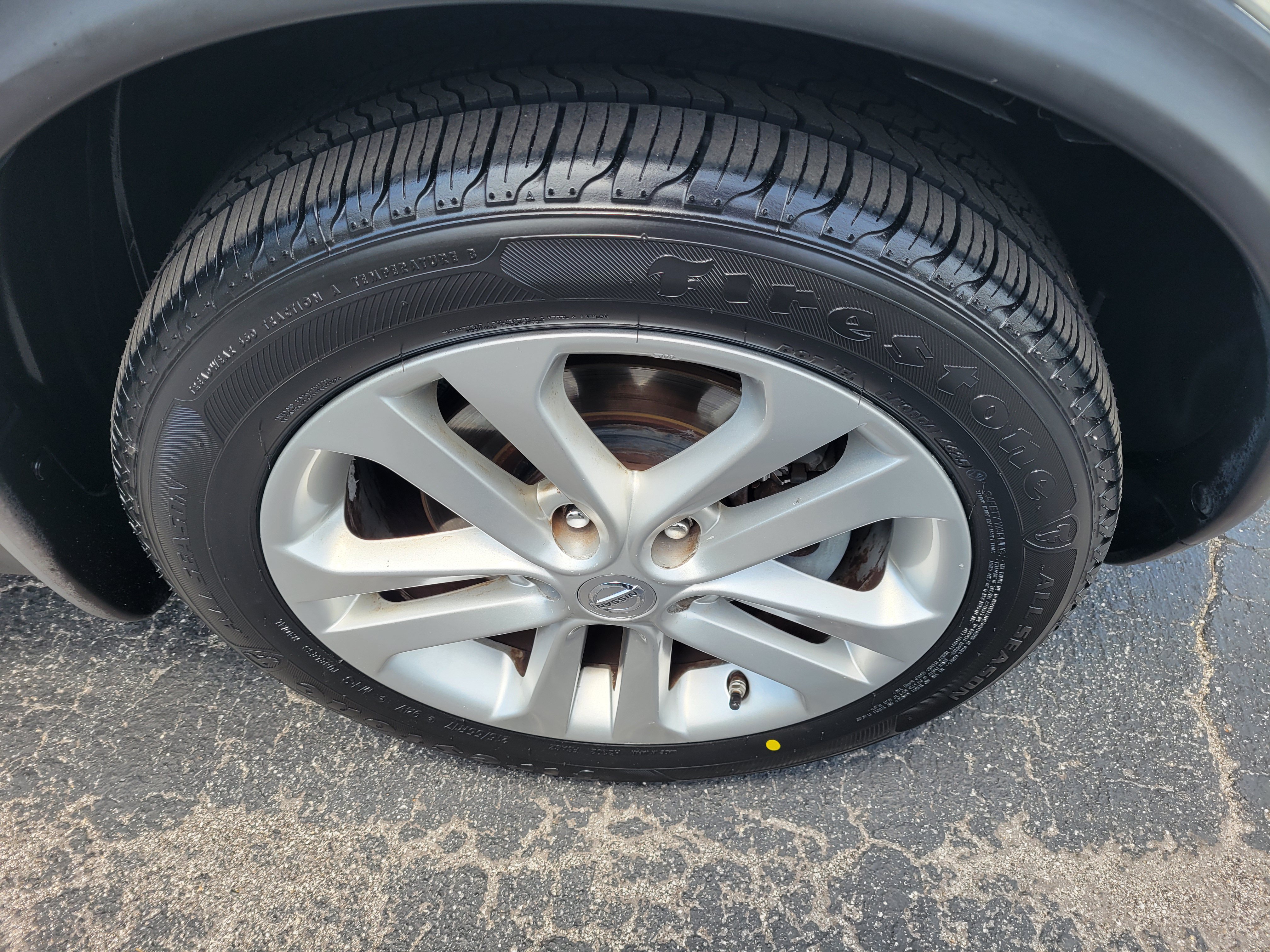 Used 2012 Nissan Juke SV w/ Chrome Pkg FWD image 31