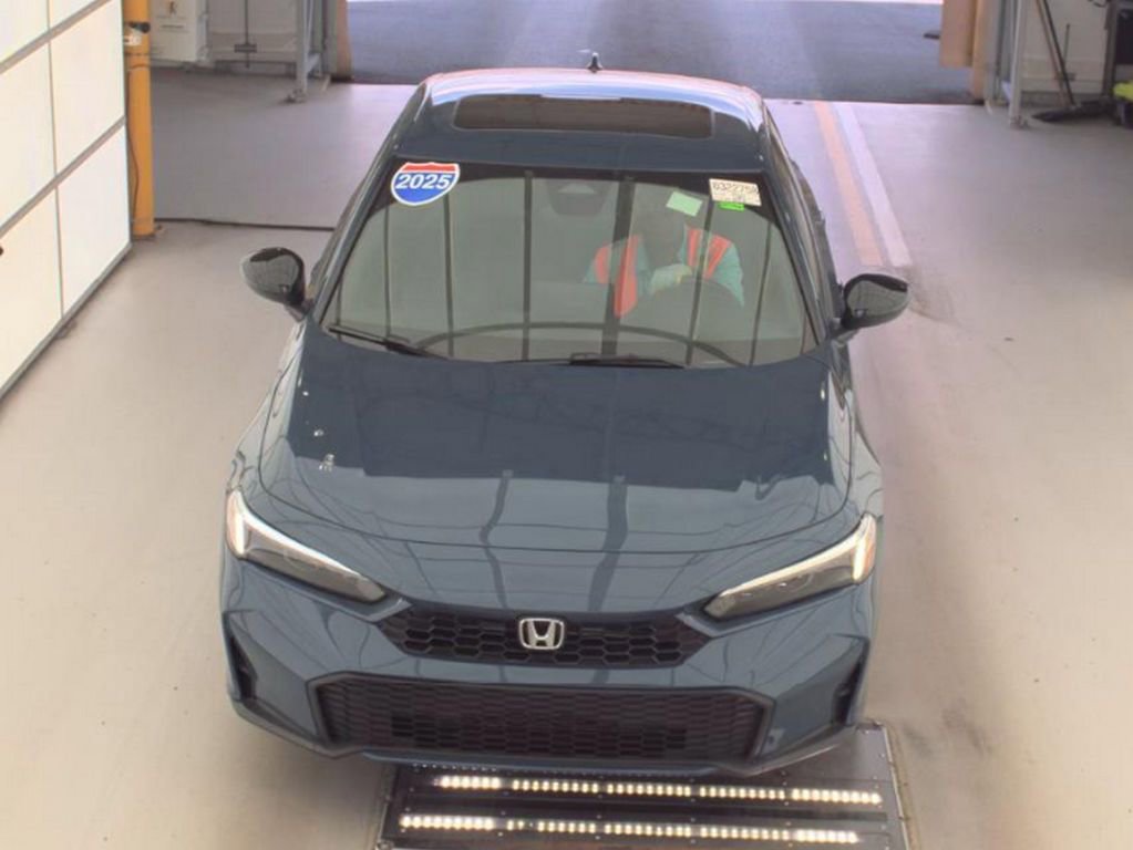 Used 2025 Honda Civic Sport image 2