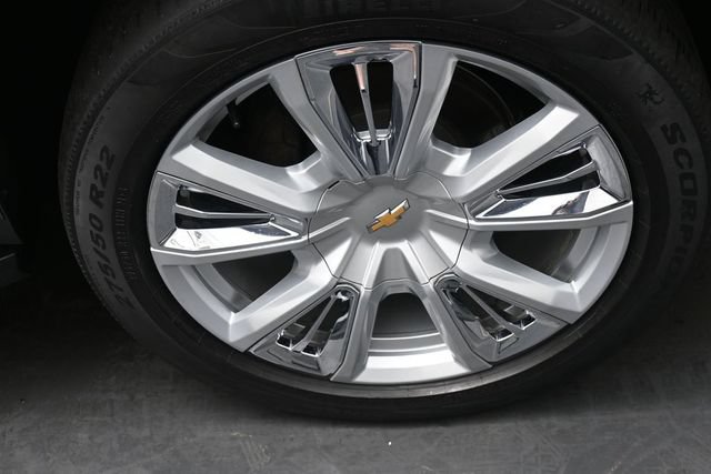 Used 2021 Chevrolet Suburban High Country AWD/4WD image 32