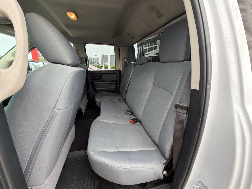 Used 2018 RAM 1500 Express AWD/4WD image 26