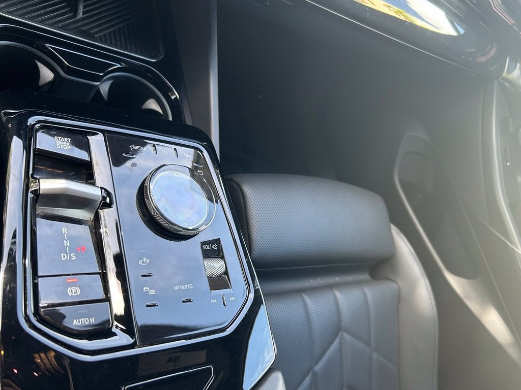 Used 2025 BMW 530i RWD image 19