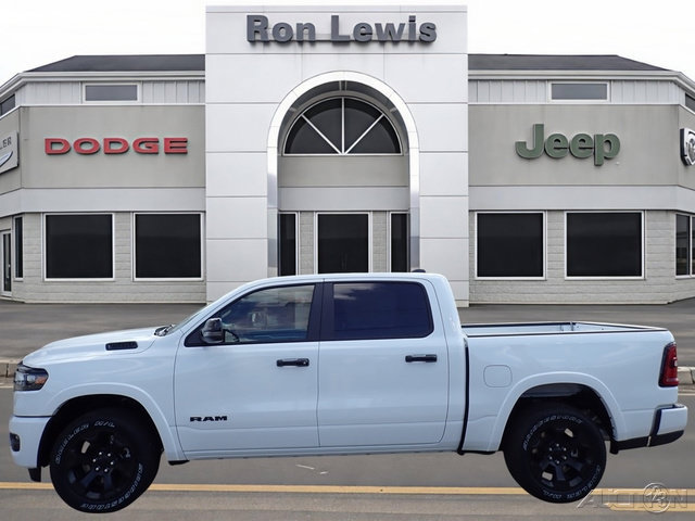 New 2026 RAM 1500 4x4 Crew Cab