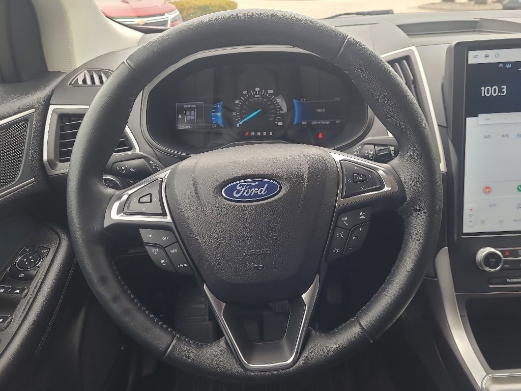 Used 2023 Ford Edge SEL w/ Sport Appearance Package AWD/4WD image 15